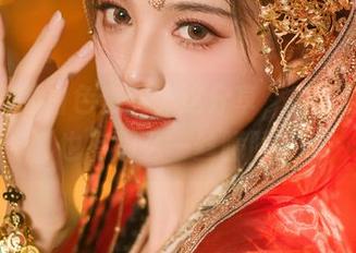 贰加六的白色套图，这分享，有点小清新也有那么一丝朦胧。
