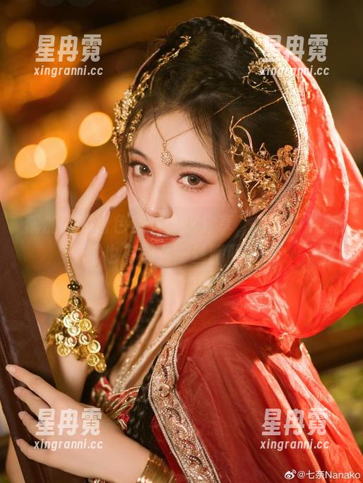 贰加六的白色套图，这分享，有点小清新也有那么一丝朦胧。