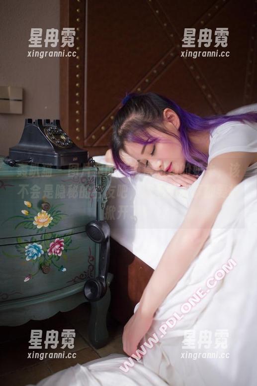 轰趴猫 - 图片里的陈雅漫和她的奶牛，该不会是隐秘的密友吧，原图的故事都要被掀开了！