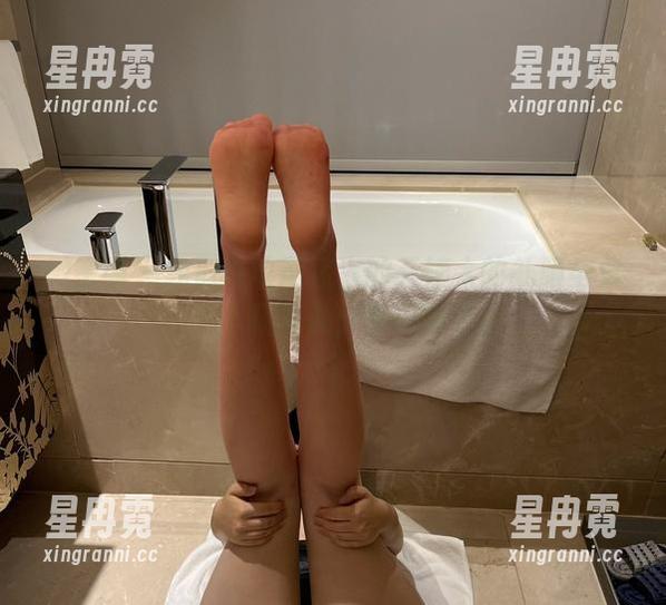 微密圈 - 我们在收藏迷人的五姨太的礼服全集，先下载再说，简单明了。
