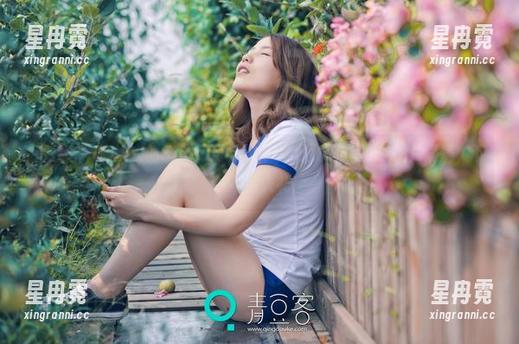 青豆客 - 穿泳衣的Sugar小甜心CC，池水谁会见？图片满满，下载不会失礼！