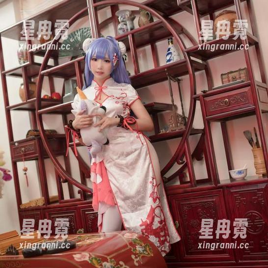 高清面饼仙儿，爱宕JK2的cos味道让人心痒