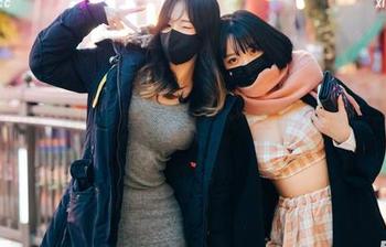 旗袍cos，韩国孙乐乐的图册中透着些许不经意的妩媚。