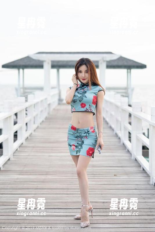 魅妍社 - 免费图册：Mieko林美惠子在白衬衫中，给我一种想偷偷模仿的冲动！